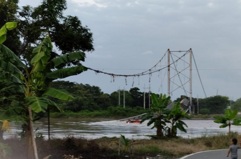 Tragedia en Daule: Colapso de puente deja cuatro muertos y alerta sobre infraestructura en Ecuador